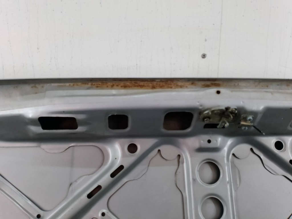 фото №11, Кришка багажника багажника nissan sunny b11 82-87 006 sedan