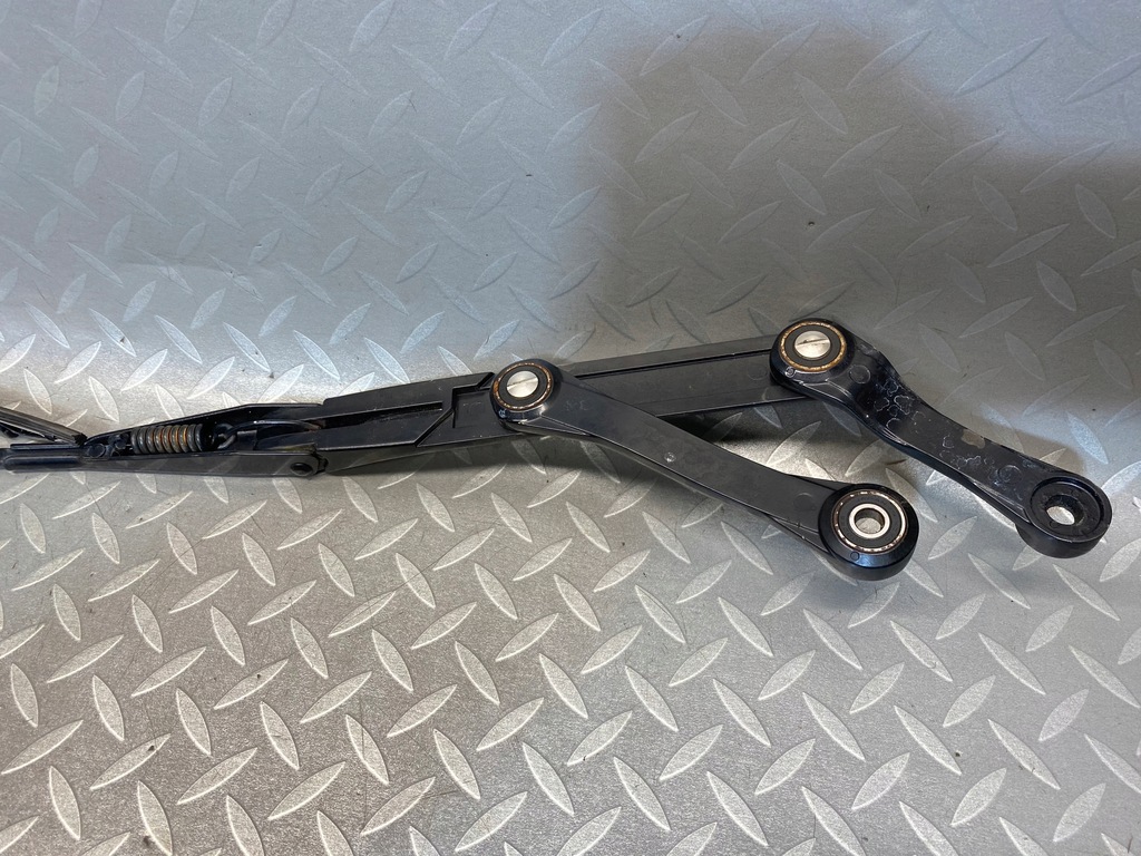 фото №4, Рычаг дворник передних левая aston martin db9