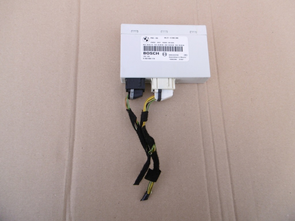 Купити Модуль pdc паркування заднього виду bmw e90 e91 e92 e93 e81 e82 e87 e88 6982386