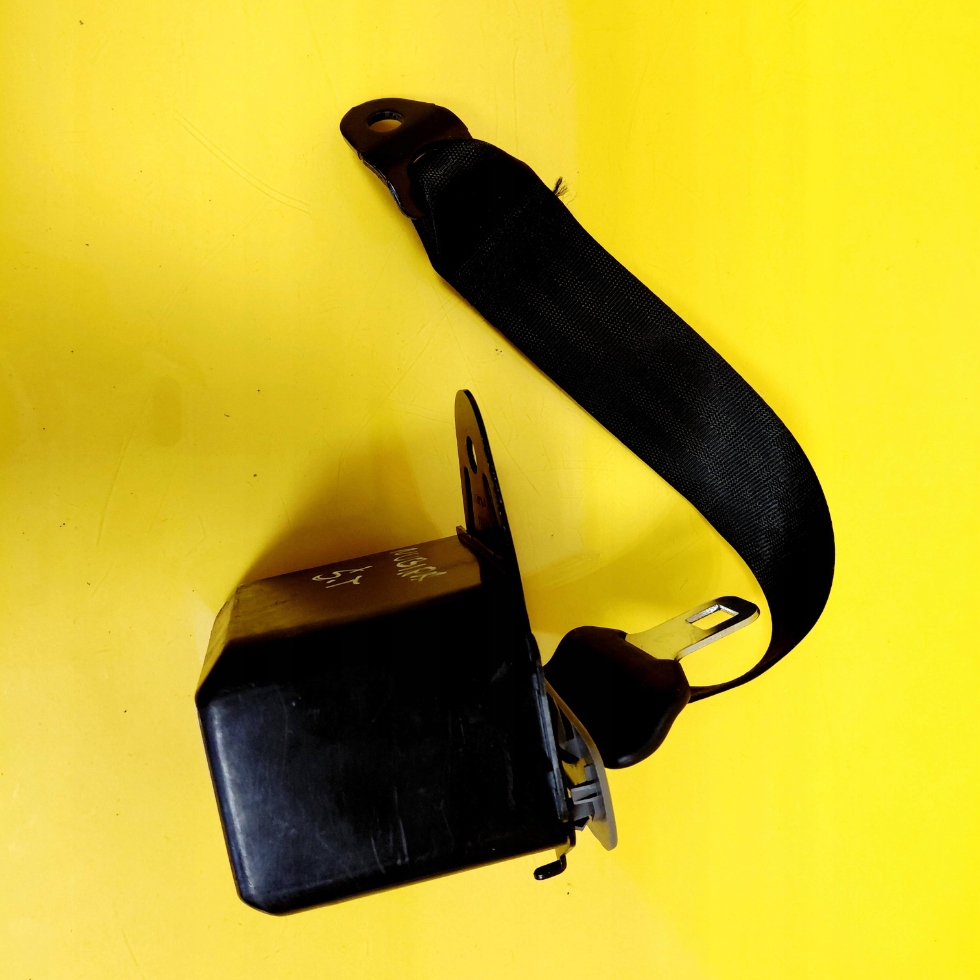 Ремень безопасности середина задняя daewoo nubira 5d 0428145 nr1542 Киев