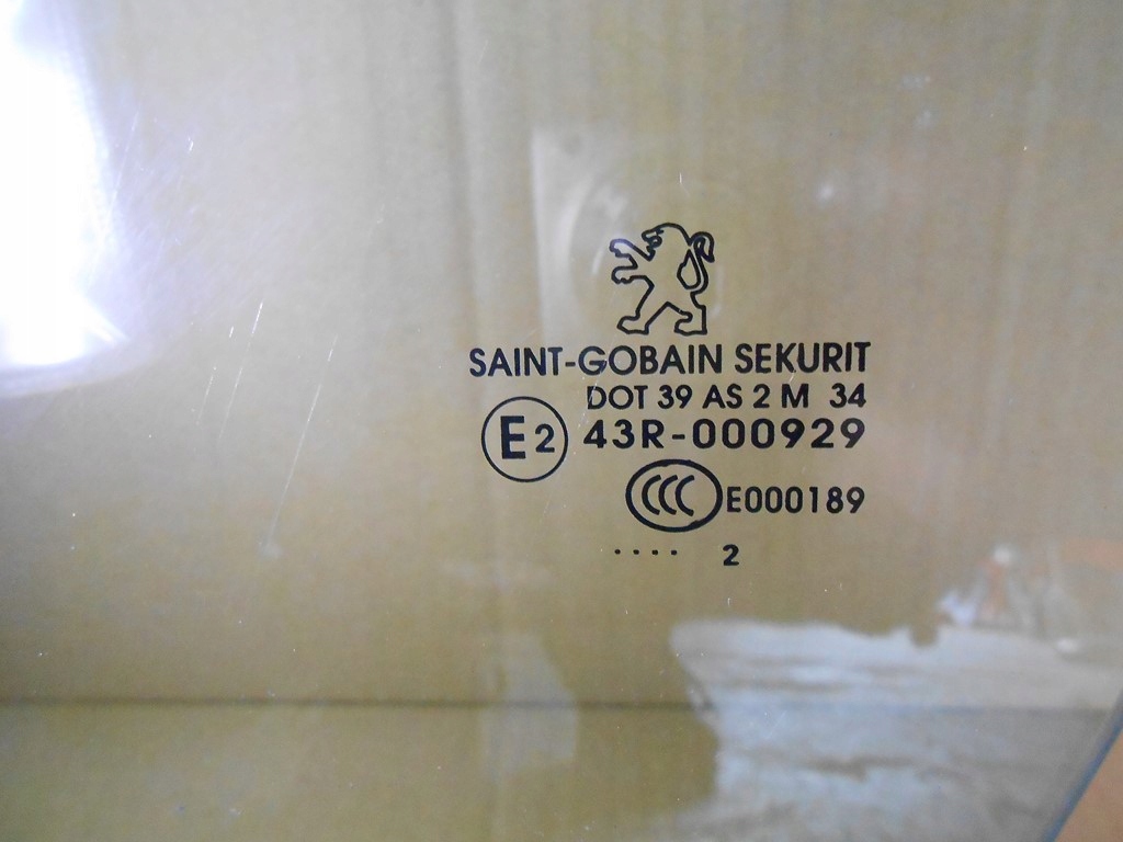 фото №3, Peugeot 508 стекло дверь перед 12 r