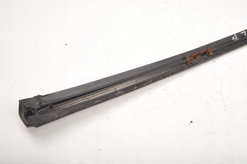 фото №6, Xc70 ii молдинг стекло передней левая 30753552