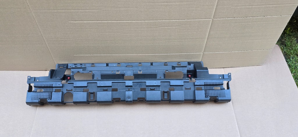 фото №1, Ford galaxy mk4 напрямна бампера задня задній