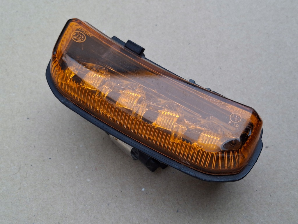 фото №8, Scania r s ngt поворотник лівий stopnic крила