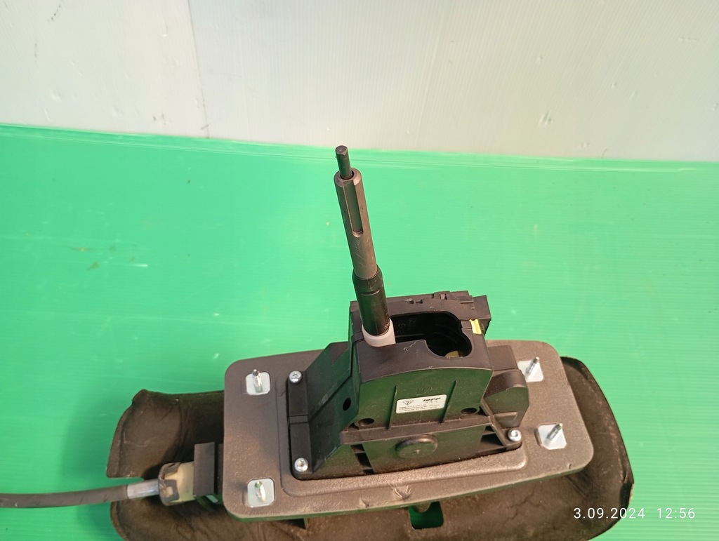 фото №6, Выборщик домкрат механизм переключения передач porsche macan 3.6 95b713041d