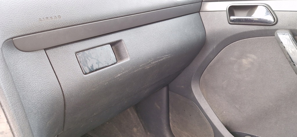 фото №1, Volkswagen touran 03-06 бардачок пасажира
