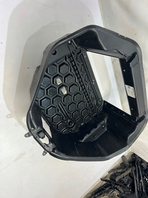 Tesla model s rwd поддон багажник 1005896-00g Оригинал