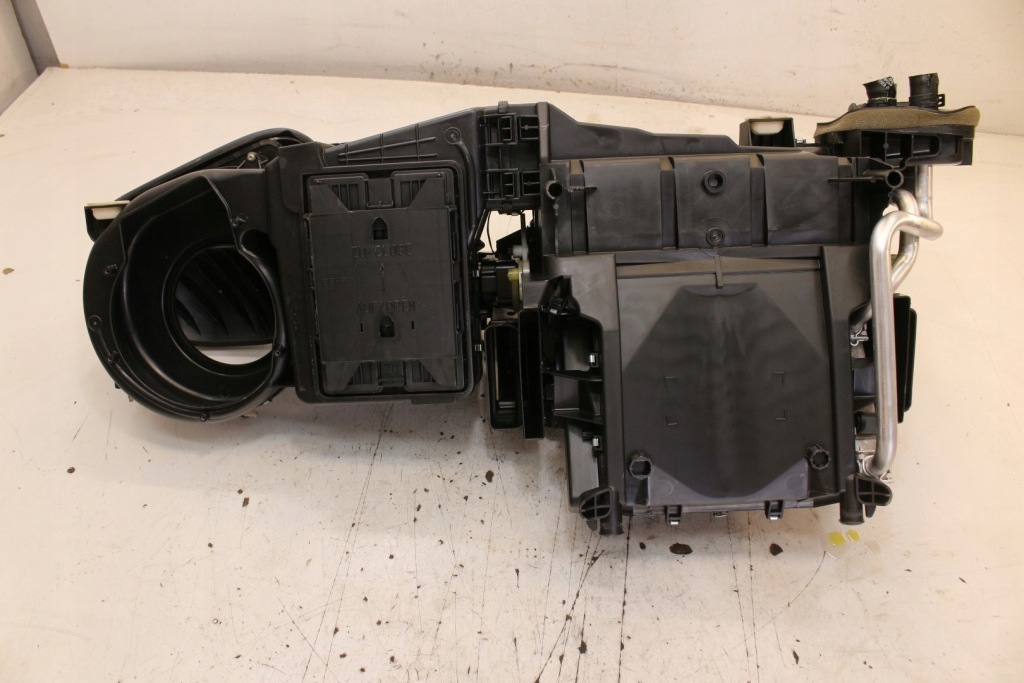 Обігрівач корпус mercedes clk w209 рестайлінг  європа Недорого