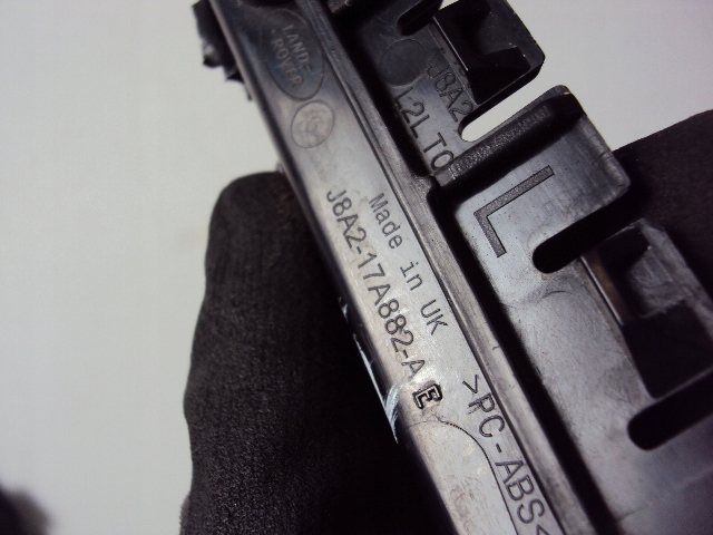 фото №3, Направляющая бампера левый задняя range rover velar l560 17-