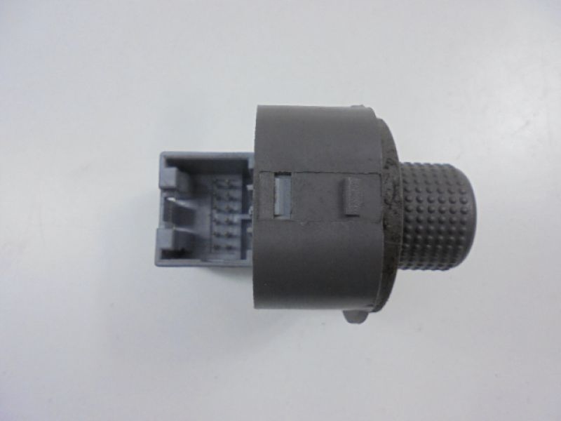 фото №8, Alfa romeo 156 выключатель зеркал lift bitron b569