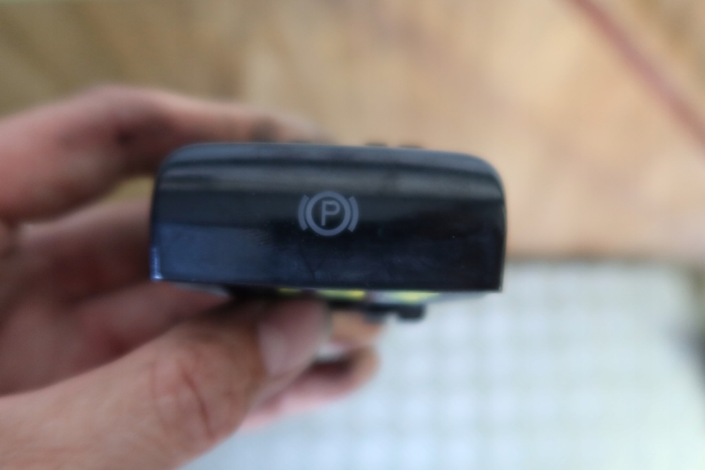 фото №1, Кнопка тормоза ручного peugeot 3008 9659793877