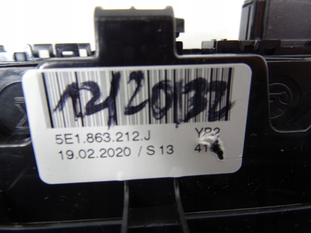 фото №8, Octavia iii lift рамка домкрата перемикання передач 5e1863212j