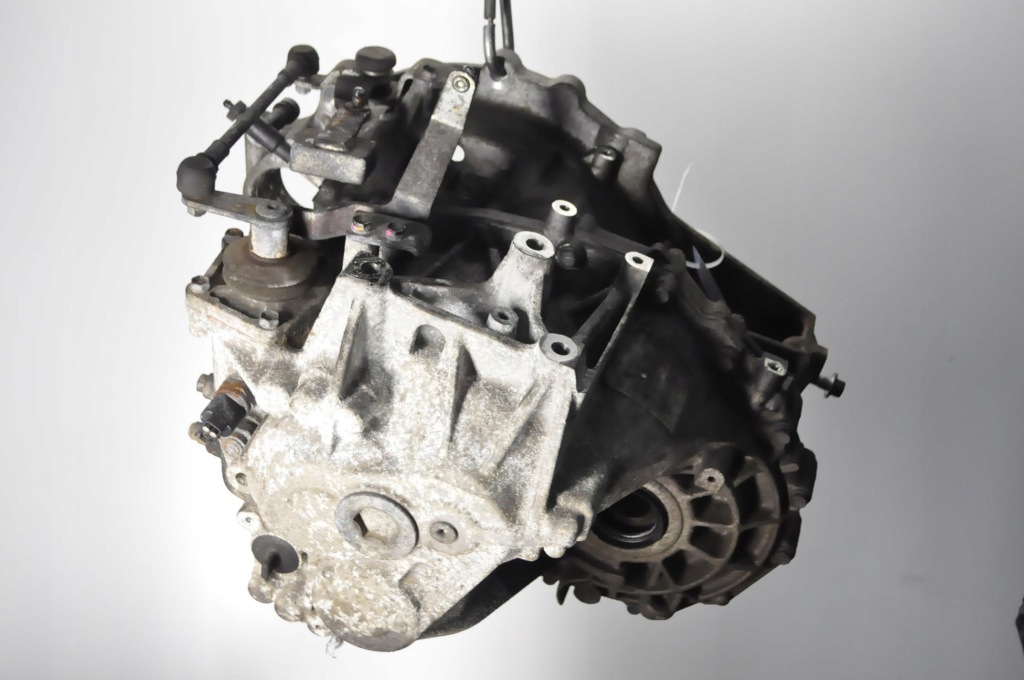 Jeep compass 1 2.2 crd 100kw 136km коробка передач передач p05106045ab 147 tys km Недорого