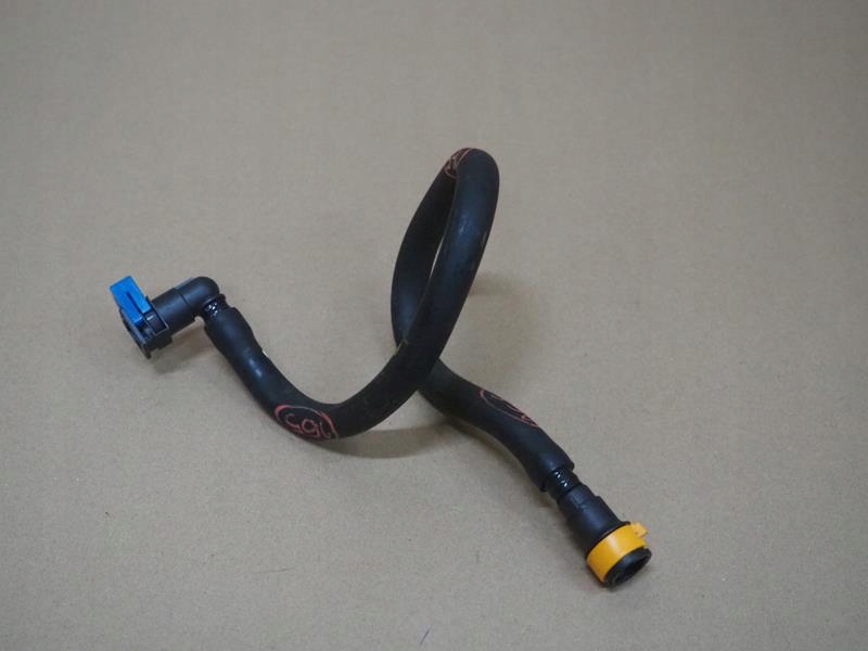 Купити Патрубок труба шланг трубка пального mazda 3 ii bl1.6 d