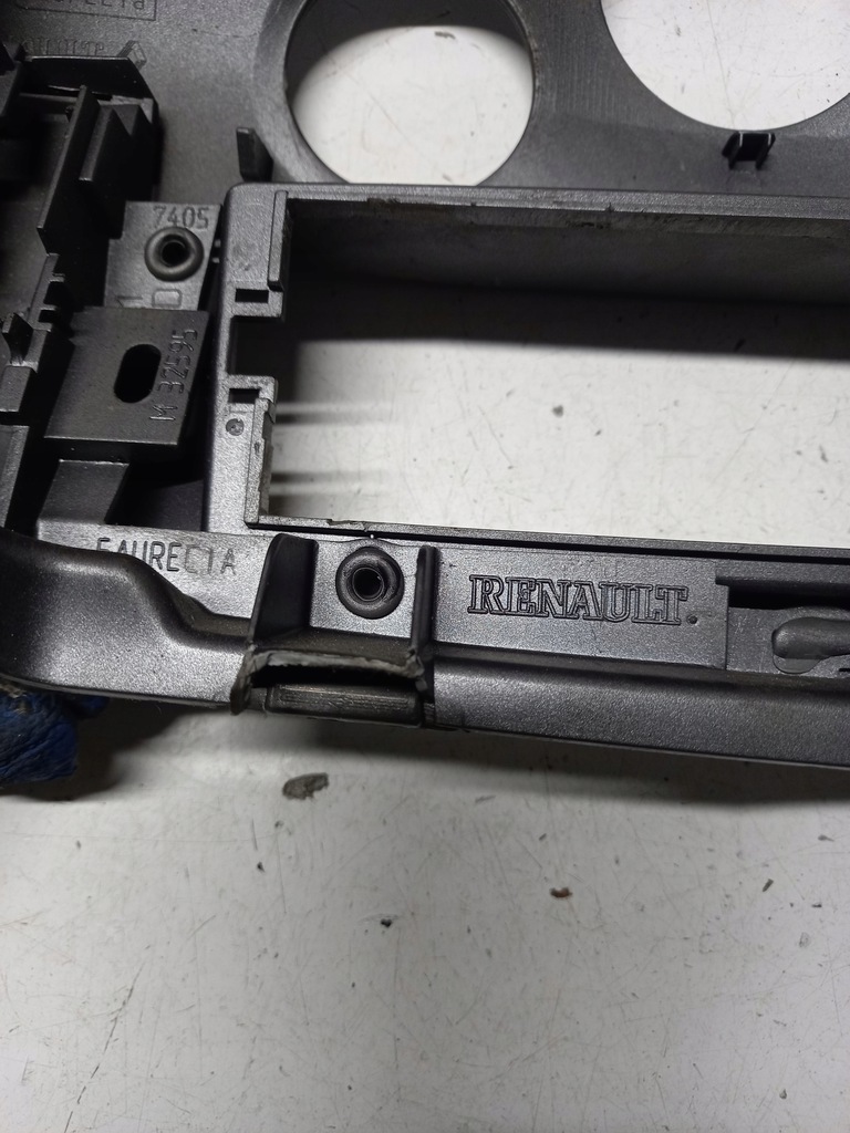 фото №5, Консоль средняя renault scenic ii a8200140713