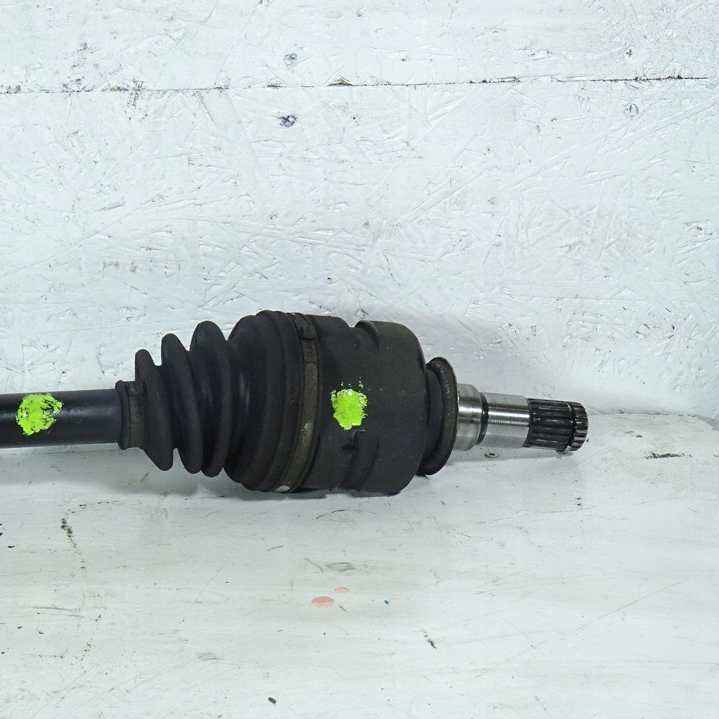 фото №2, Toyota corolla 1.8b приводной вал правая перед