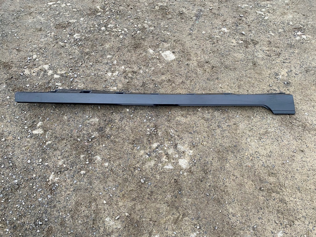 фото №8, Vw passat b8 r line молдинг порог 3g0853858