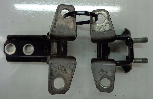 фото №1, Peugeot 4007 07-12 r петлі двері праве задня x42