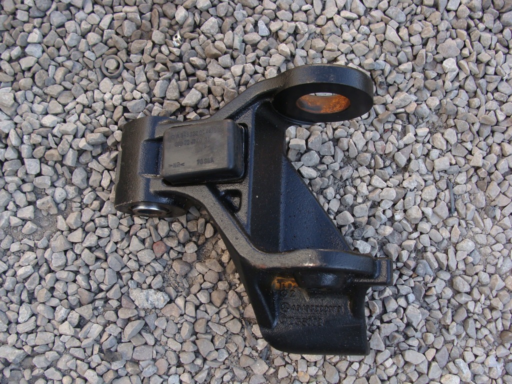 фото №1, Кронштейн рессора mb правый a9493222079