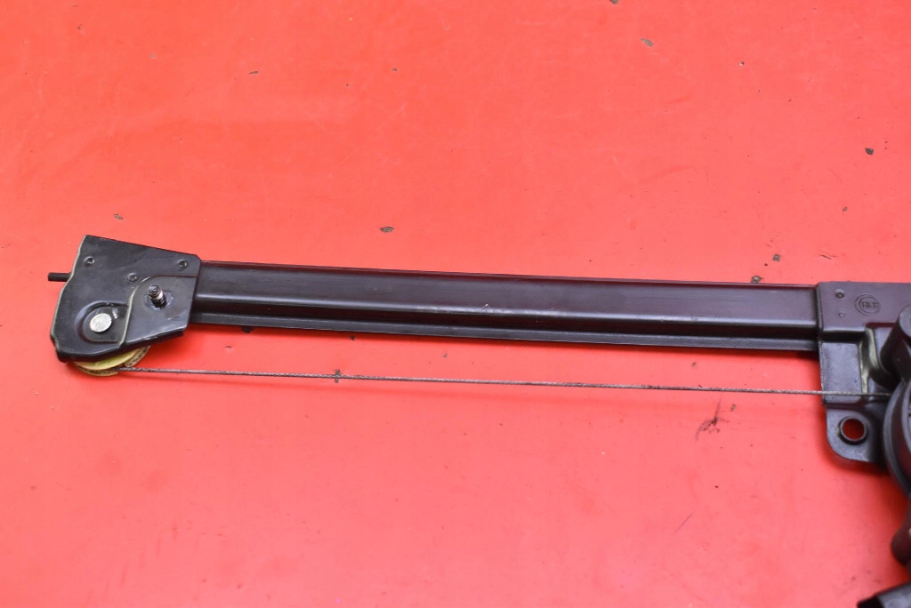 Подъемник стекло левый перед eu 1368918080 peugeot boxer 3 iii рестайлинг  14- Недорого