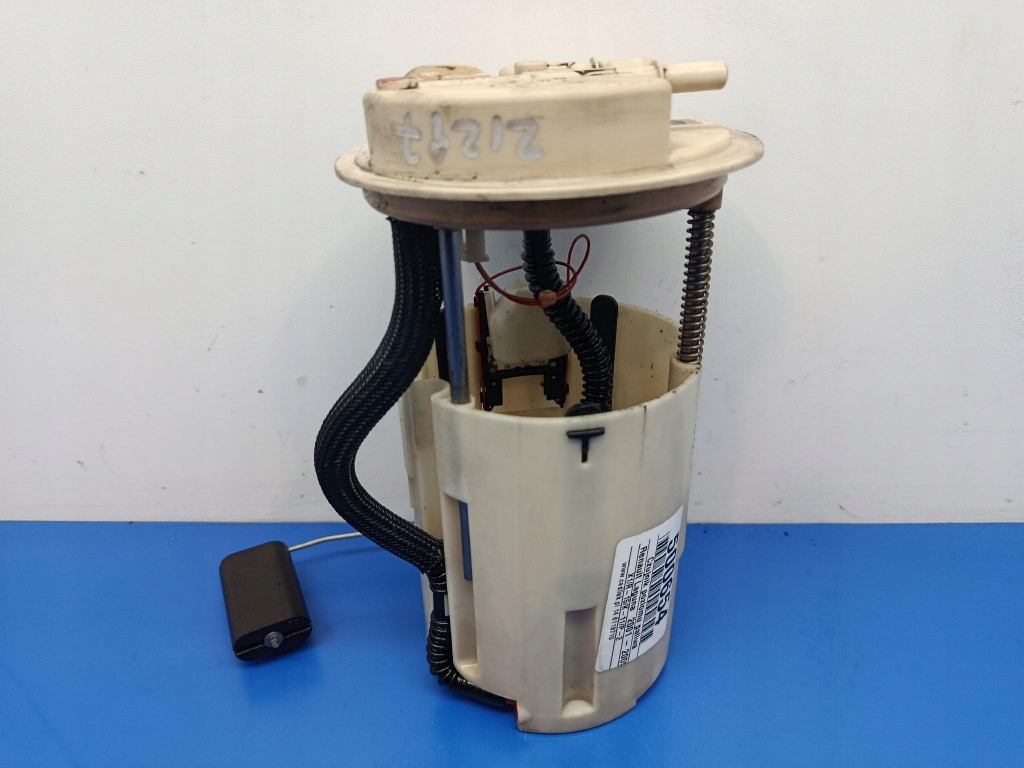 Купить Renault laguna 2 1.9dci датчик уровня топливной  8200004958