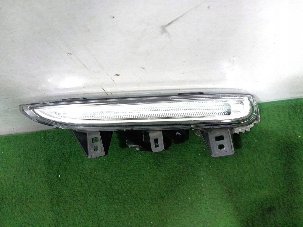 Купити Протитуманна фара led правий drl porsche boxster 98163115203