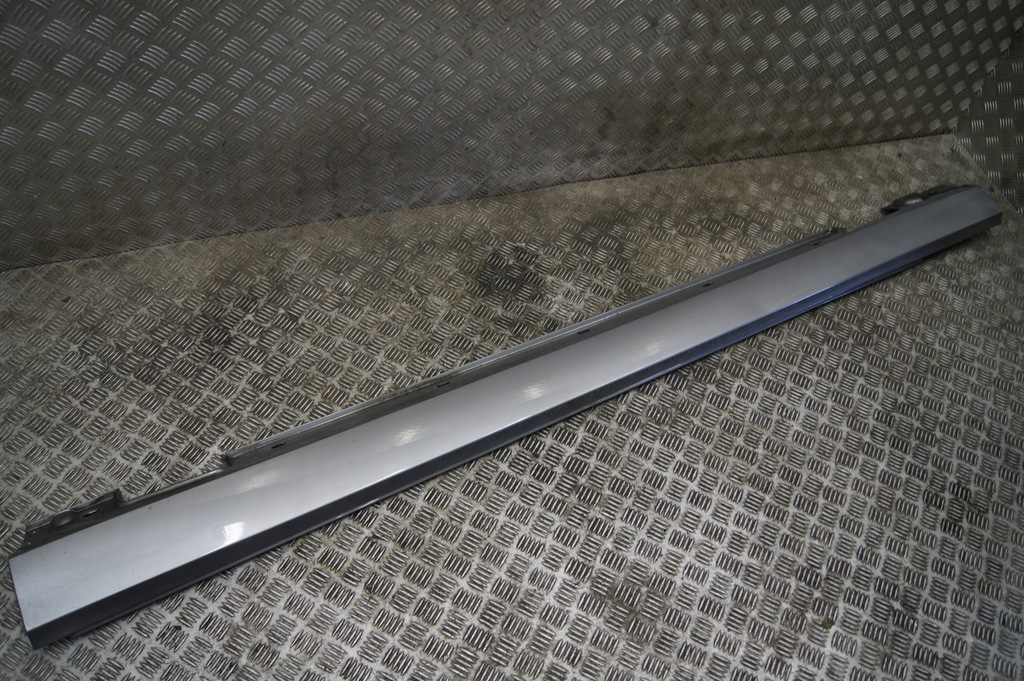 фото №8, Mercedes-benz оригинальный номер a2126900140 молдинг порог