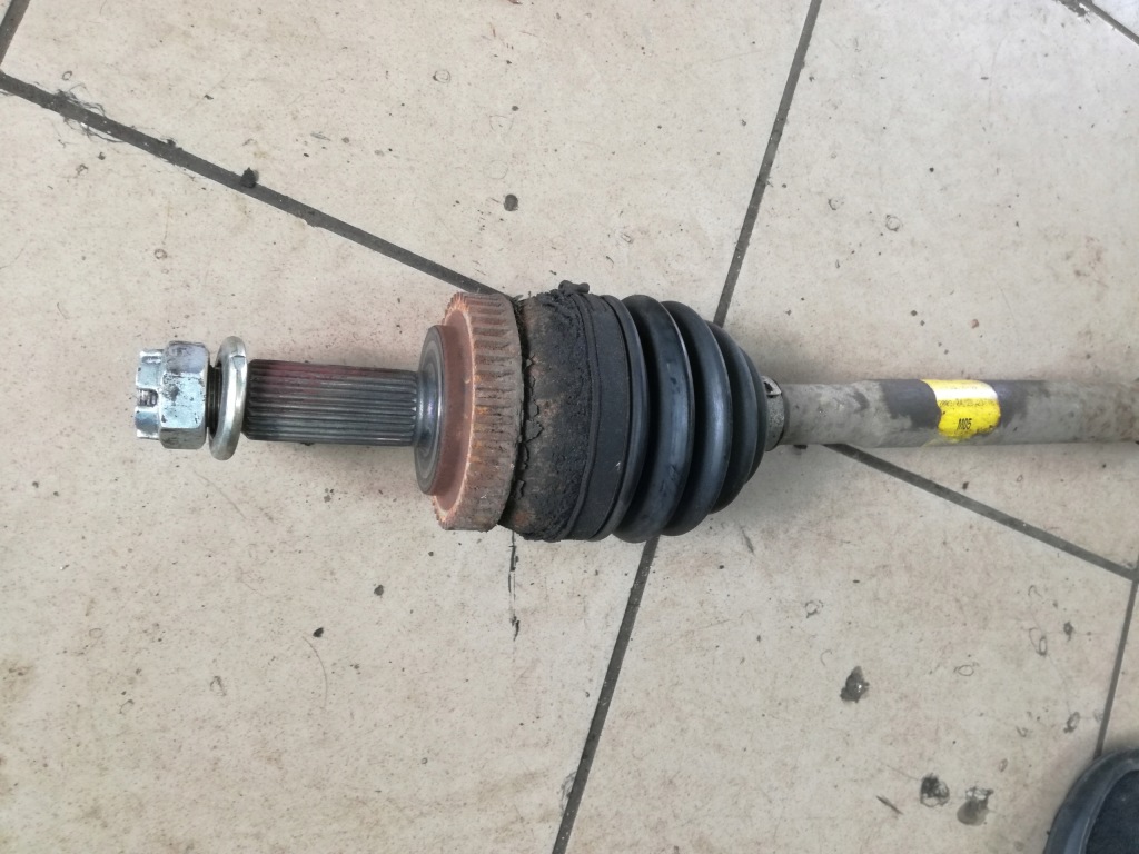 фото №3, Hyundai tucson i 2004 - 2010 rok 2.0b механічна коробка передач привідний вал права