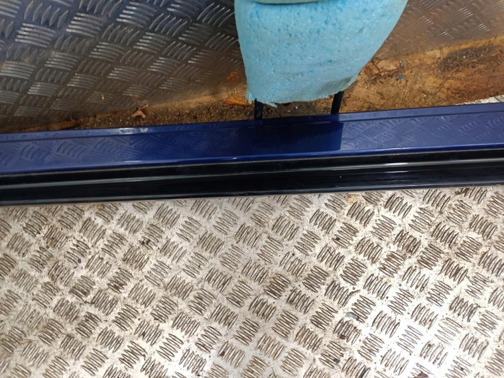 фото №6, Audi rs7 молдинг порог левая порог