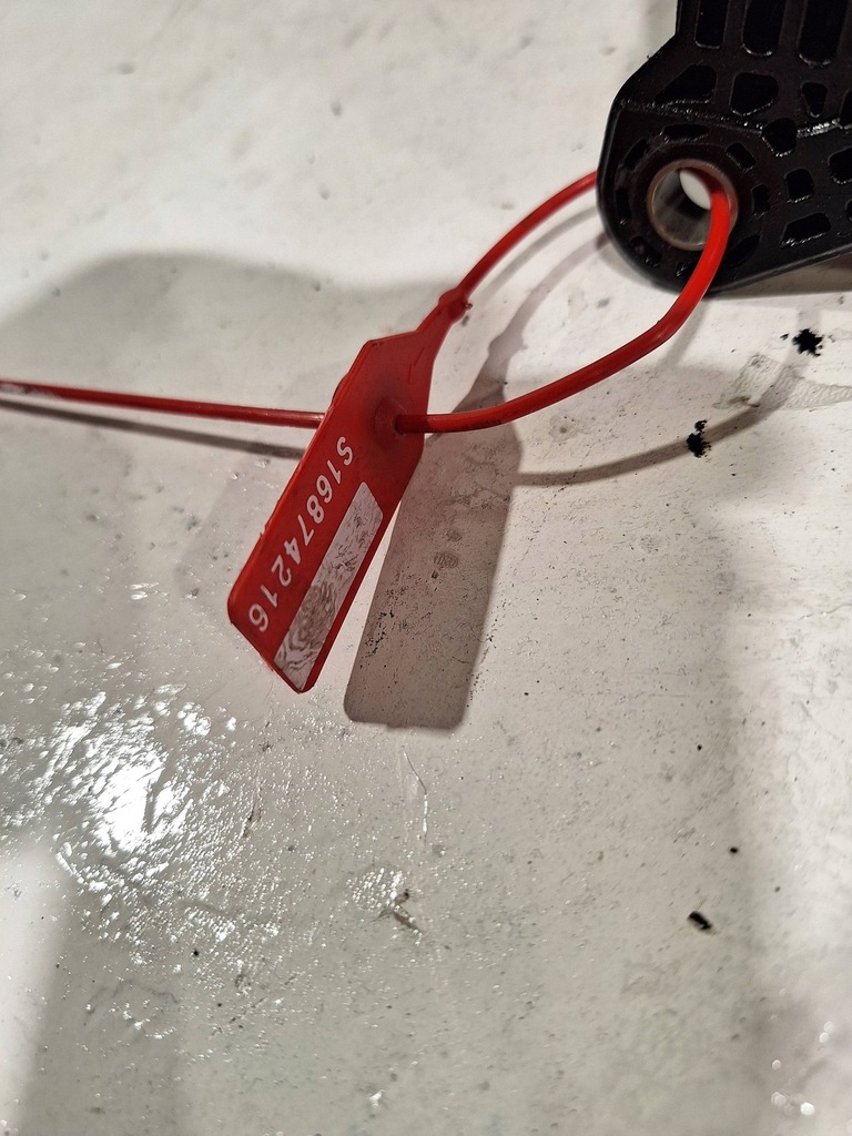 фото №6, Радиатор выхлопных газов 9813050280 peugeot partner iv rifter 1.5 hdi 18-