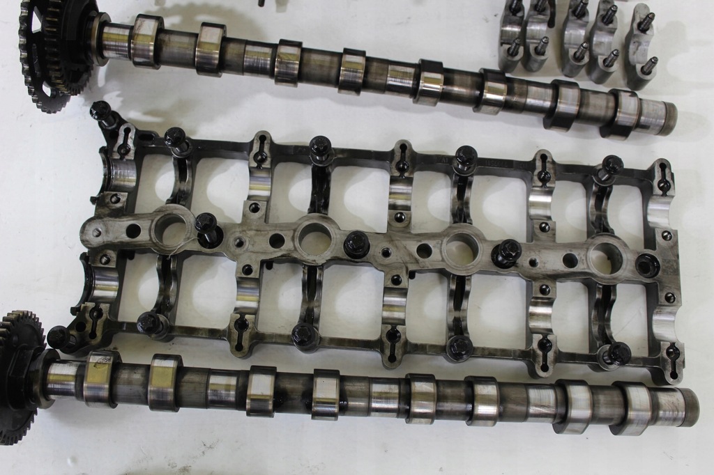 фото №5, Головка комплектная с распредвалы n47d20a bmw e60