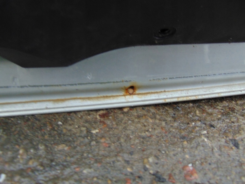 фото №16, Крышка багажника багажника задняя toyota auris i 1 серебристая с стекло