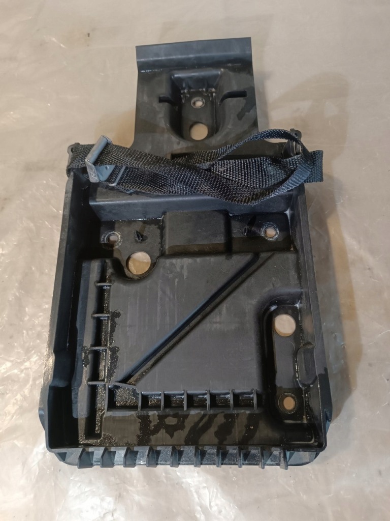 Купить Корпус аккумулятор основание volvo s90 2 16- 31479351