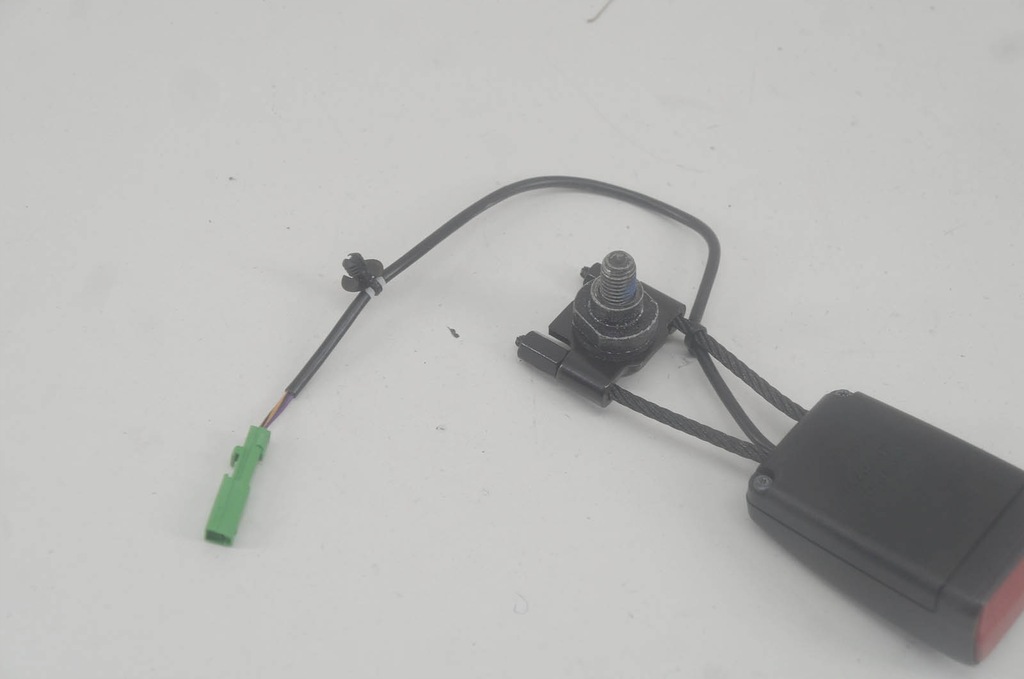 фото №6, Fg108 volvo s90 v90 замок поперечина правый перед