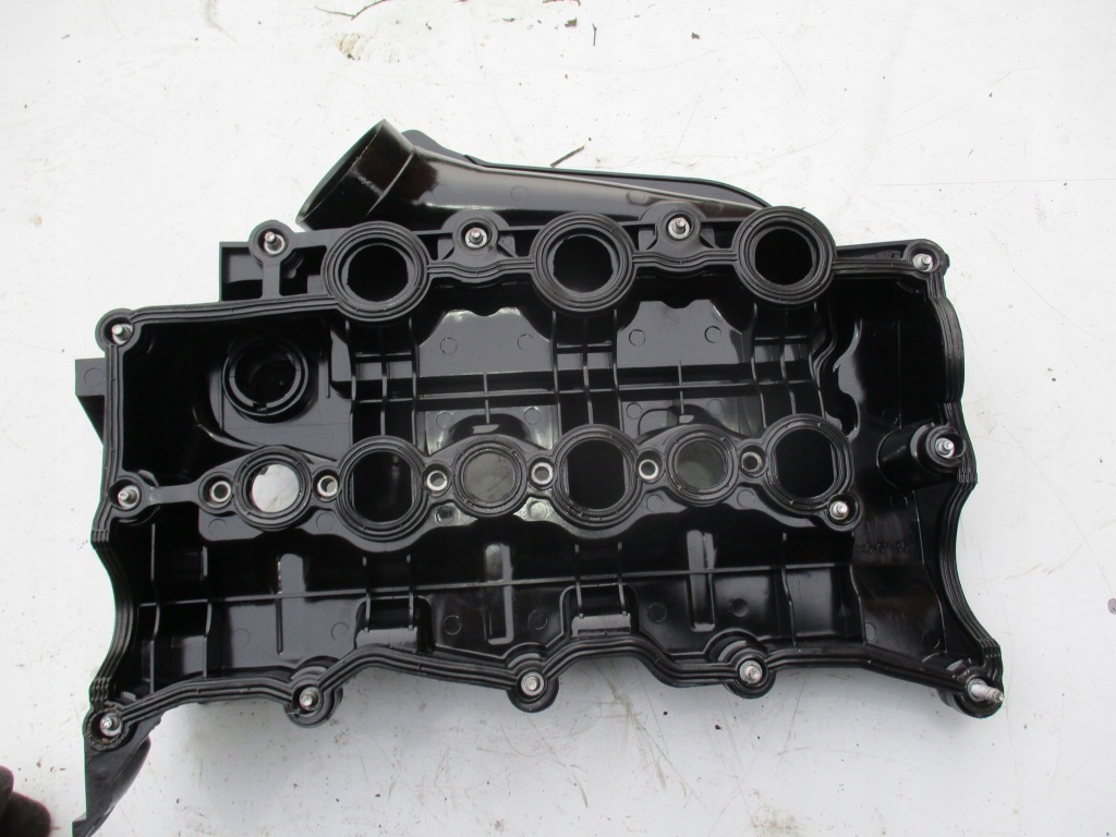 фото №7, Jaguar xf x250 3.0d v6 275 ps - кришка клапанів