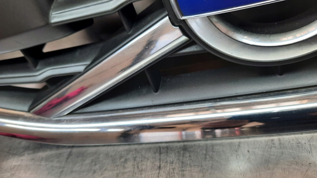 фото №4, Решітка радіатора решітка радіатора volvo v60 s60 ii r-design