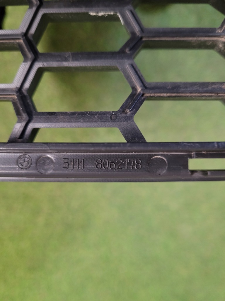 Bmw m2 f87 решётка средняя решётка  51118062178 Недорого