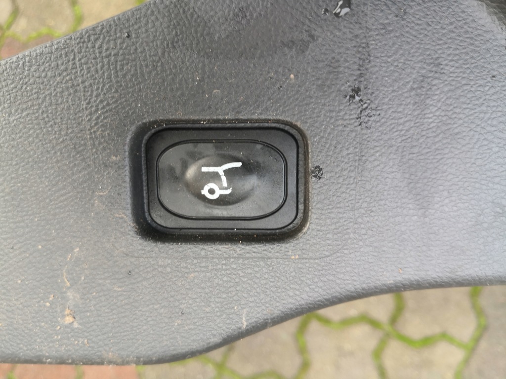 фото №7, Оббивка кришки багажника ford mondeo mk5 kombi