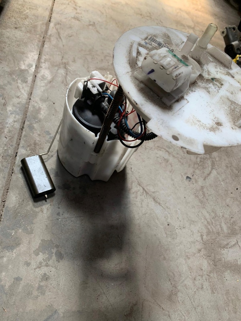 фото №1, Opel astra j iv 1.4 насос пального 13577230