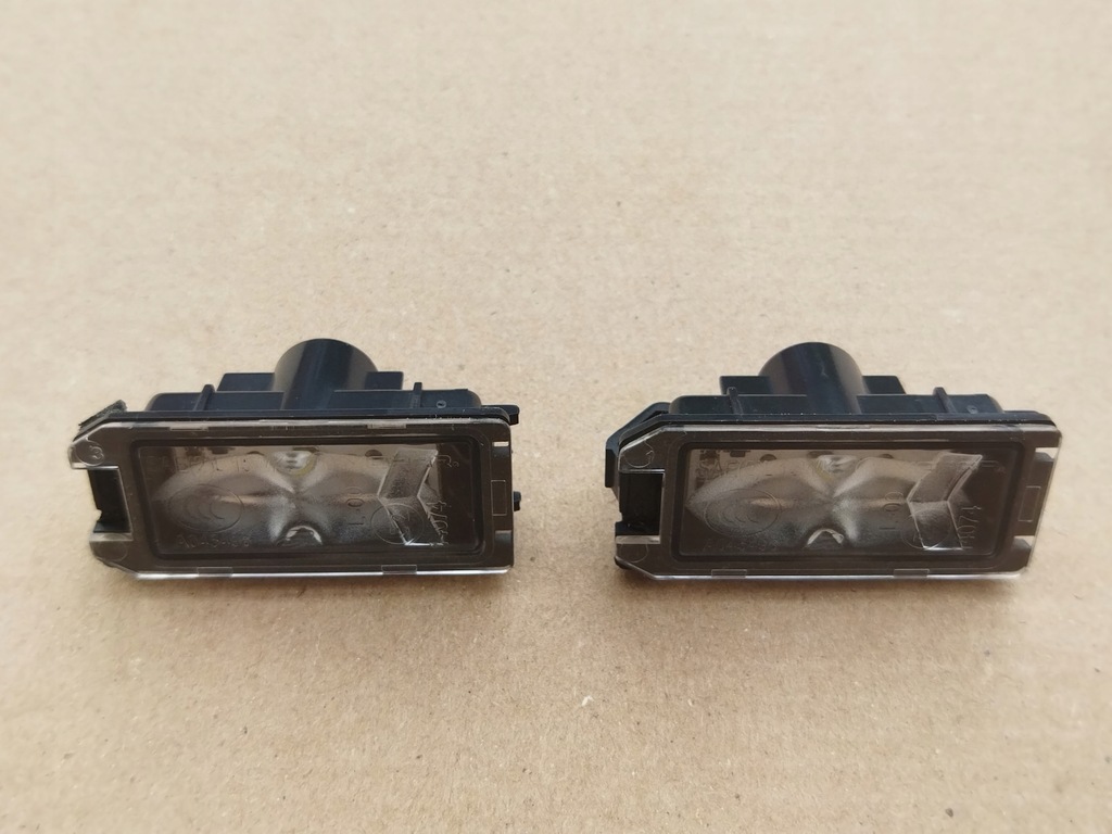 фото №1, Maserati levante ліхтарі номерного знака реєстраційний