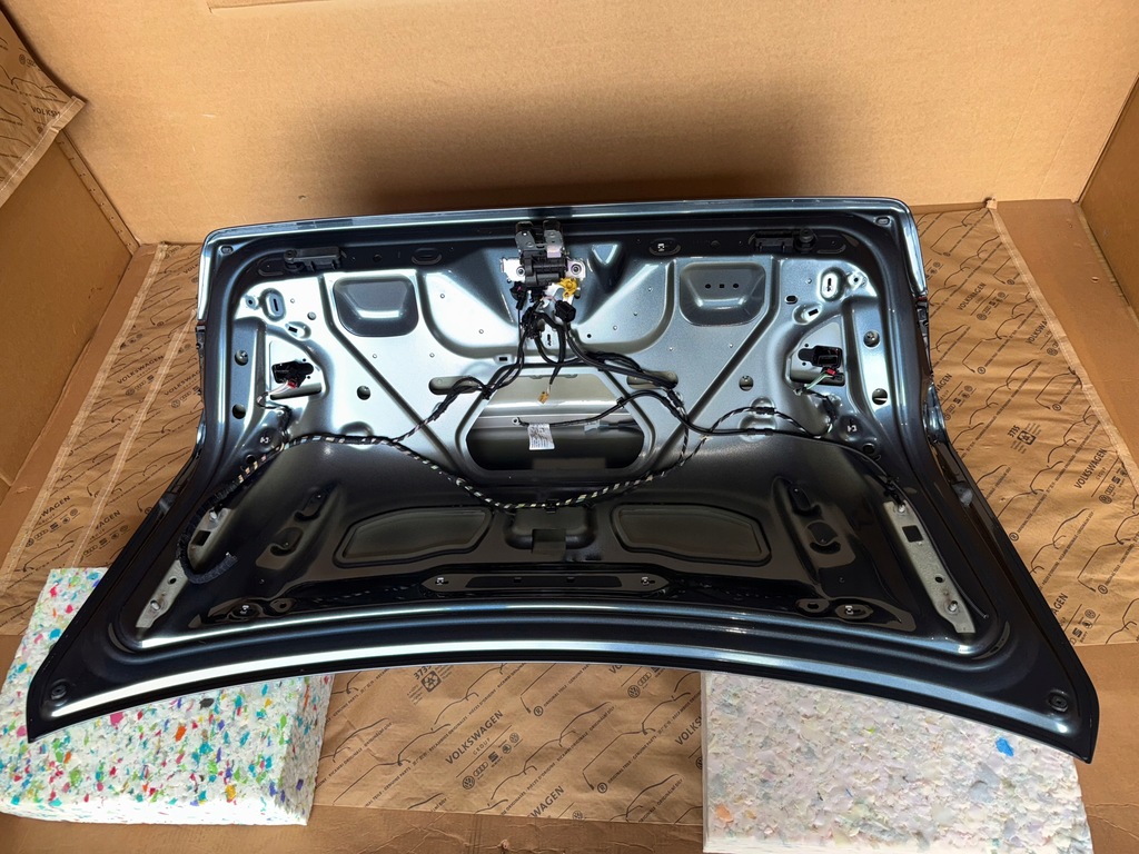 фото №16, Audi a8 d5 4n кришка багажника бампер лампа лампи накладка задня комплект 4n0807511a 2020r