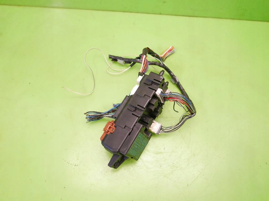 фото №7, Коробка предохранителей mitsubishi carisma i 1.8gdi