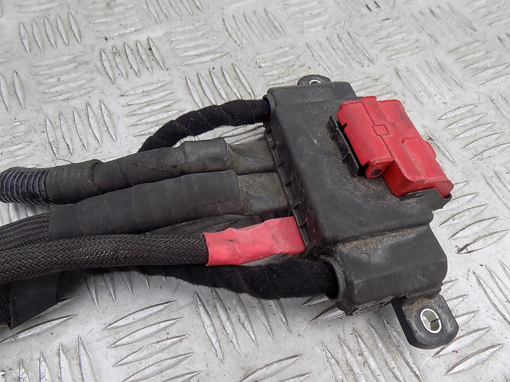 фото №3, Alfa romeo stelvio коробка предохранителей