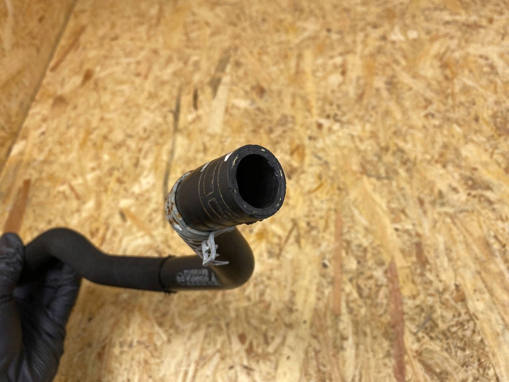 фото №11, Wąż труба шланг wody porsche taycan 9j1 9j1815551b 2019-