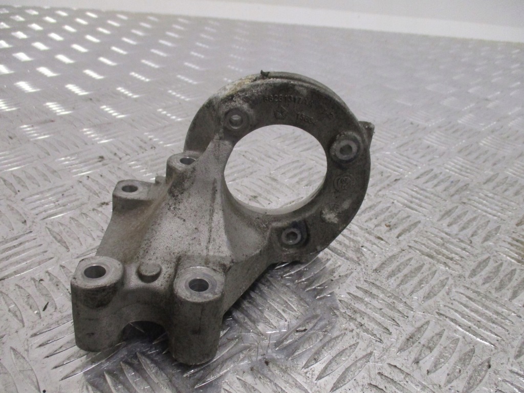 Купить Кронштейн вала jeep compass 68281317aa