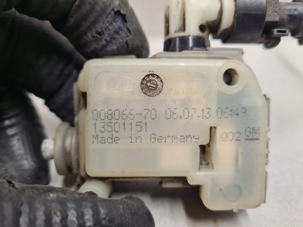 Привод крышка заливной топлива opel mokka оригинал Оригинал