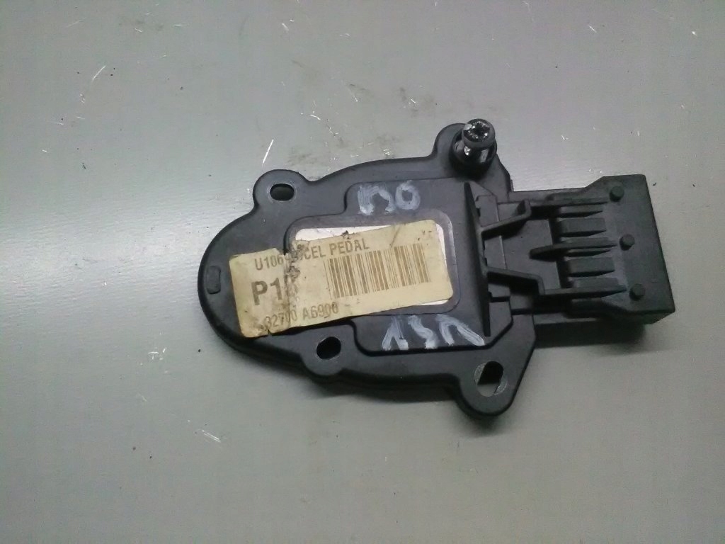 фото №1, Датчик потенциометр газа hyundai i30 2012-2015r