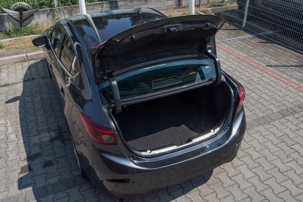 фото №4, Mazda 3 2014- стальной молдинг порог багажника