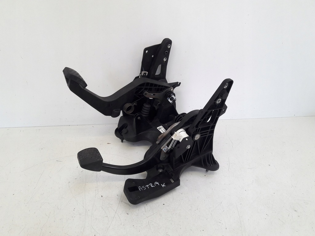 фото №1, Педалі kpl 39023892 opel astra k