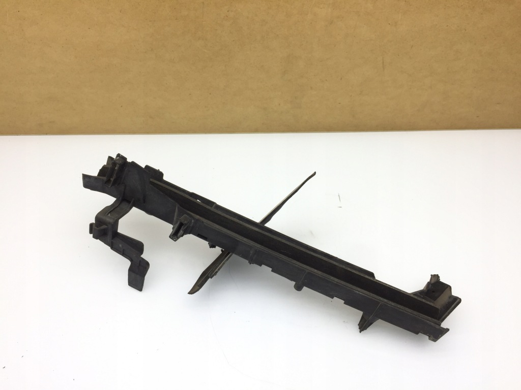 фото №1, Transit connect mk2 ii направляющая кабели стекло правый перед